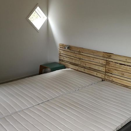 Faedrelandet Ferielejlighed & Turridning Laeso Room photo